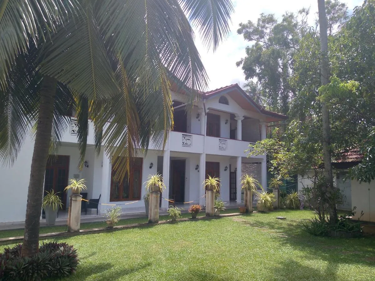 Vijai Resort Negombo 0*,